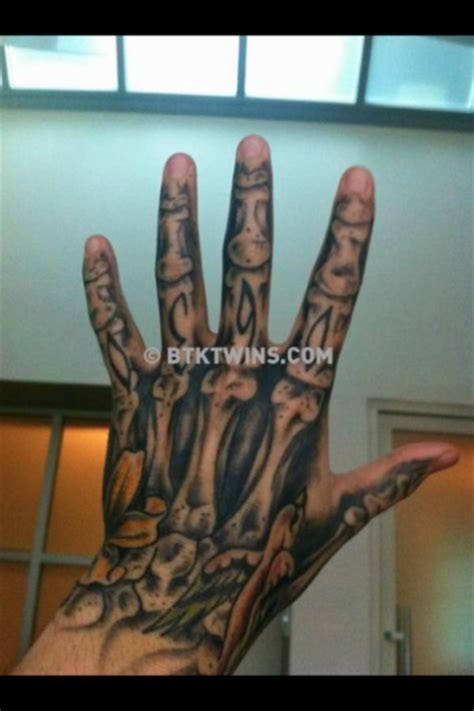 Bill and tom kaulitz of the german rock band tokio hotel suit up for these new justjared.com bill from tokio hotel with the zombie tattoo of the zombie boy (rick genest). Tattoo of Bill - Tokio Hotel Photo (28984687) - Fanpop