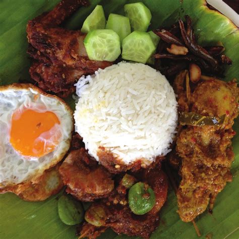 Chef huang embarks on a journey to hunt for the best nasi lemak recipes and the hardships (and laughter) he's going through. Nasi Lemak (Final) by xajimx - Issuu