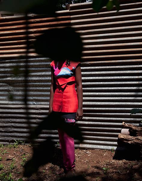 Ameen°anil Viviane Sassen