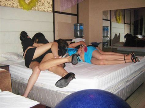 【画像】中国・上海の高級売春婦たちによる ”セ クスの練習” ポッカキット
