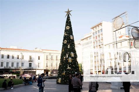 Christmas Tree In Athens A Christmas Tree In Omonia Square In The