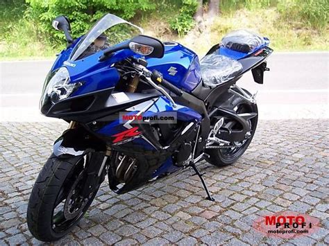 It could reach a top speed of 158 mph (255 km/h). Suzuki GSX-R 600 2008 Specs and Photos