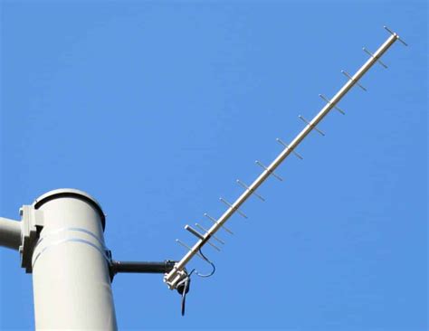 How A Yagi Unidirectional Antenna Can Boost Your Cellular Signal