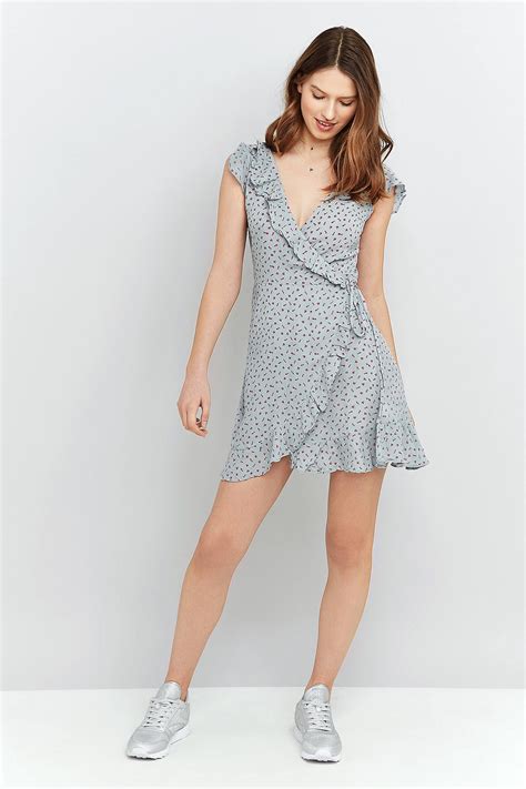Urban Outfitters £49 Pins And Needles Floral Frill Wrap Dress Urban