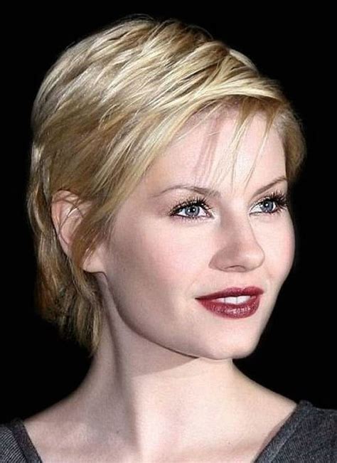 Long layered haircuts 2021 with long bangs. 40 Classic Short Hairstyles For Round Faces