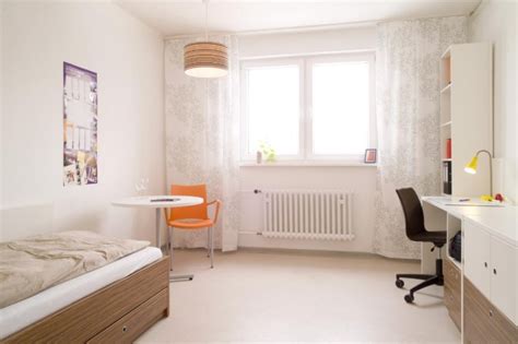 Garderobe, schuhschrank oder ein platz fur das fahrrad, sie entscheiden selbst. Cheap Student Apartment; 5-Months - 1-Zimmer-Wohnung in ...