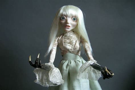Beth Robinsons Strange Dolls Sculptures That Tip Toe Between The