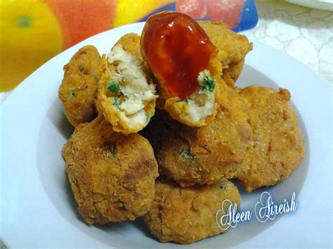 Nugget ayam adalah produk ayam yang terbuat dari daging ayam yang dilapisi tepung roti atau babak belur, lalu digoreng atau dipanggang. Cara Buat Nugget Ayam Tempura Paling Mudah. Jimat & Sihat!
