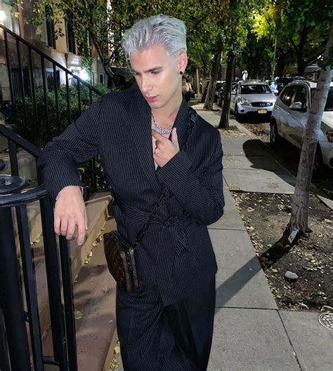 The past 10 years of working in the haircare industry has allowed me to experiment with several haircare brands. Brad Mondo (1994) in 2020