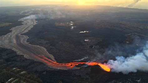 Did Heavy Rain Make Hawaiis Kilauea Volcano Erupt The New York Times