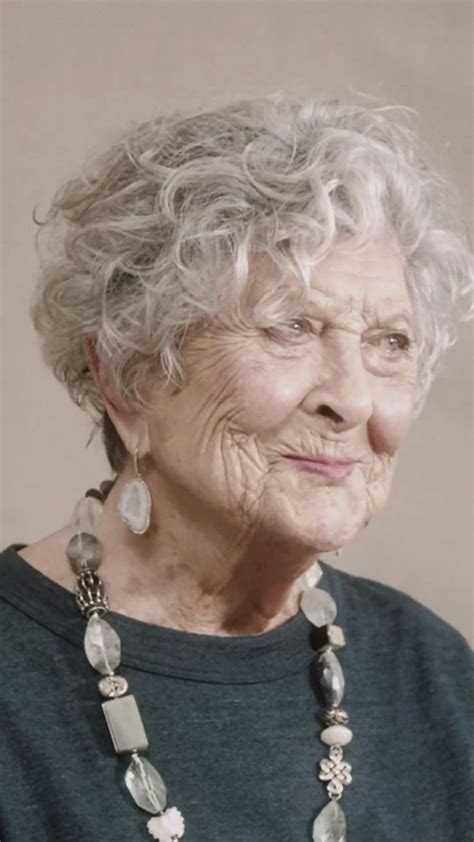 Joan Burstein Browns 50 Testimonial [video] Short Hair Older Women Curly Hair Photos Grey