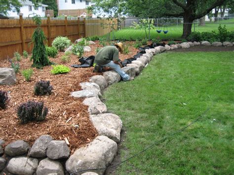 Fieldstone Boulder Wall And Planting Bed Pahls Market Apple Valley