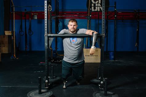 Army Veteran Knows No Limits In Recovery Wsj