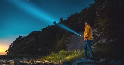 Buying Guide Best Hiking Flashlights 2023 A Broken Backpack