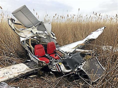 1 Dead 1 Critically Injured In Plane Crash Near Tweed New Haven