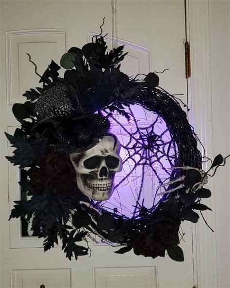30 Creepy Halloween Wreath That Will Spook Your Guests Fun Halloween