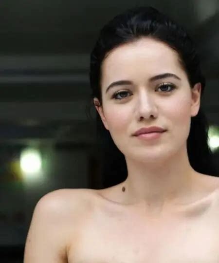 Which Is The Hottest Turkish Female Celebrity Artist