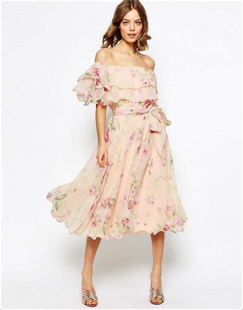 Best wedding guest dresses to wear to a wedding in spring or summer. 42 Beautiful Wedding Guest Dresses For Spring 2020 | Guest ...