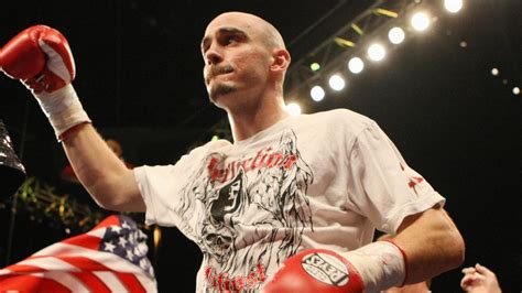 max boxing news chatting with the champ former middleweight champion kelly the ghost pavlik