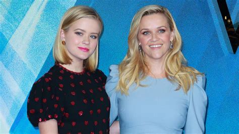 Reese Witherspoon And Ava Phillippe Share A Mother Daughter Style