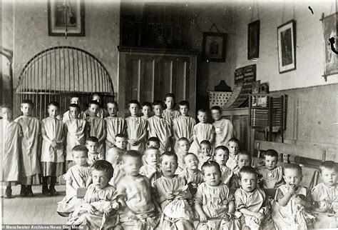 Evocative Pictures From 19th Century Workhouse In Victorian Britain