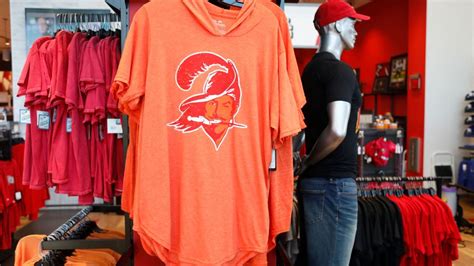 Buccaneers Creamsicle Throwback Jersey Returning 2023