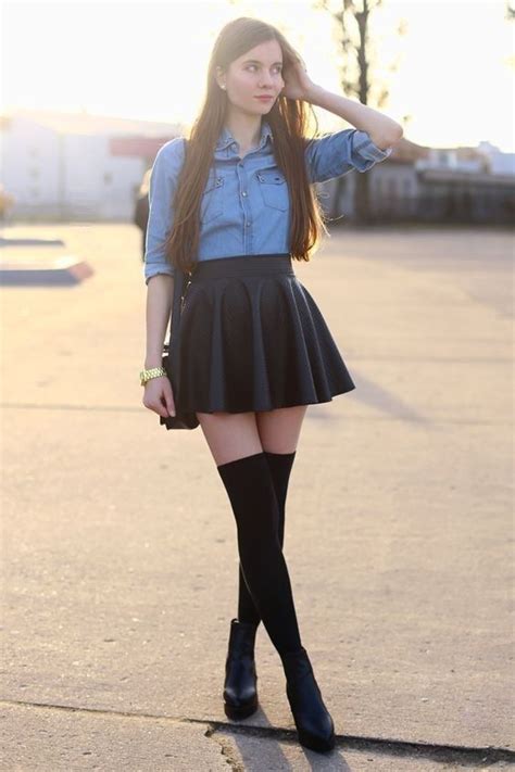 Mini Skirt And Knee Socks Korte Jurkjes Gekke Schoenen Mode