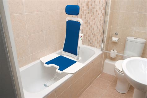 A seat that extends to meet the tub wall aids to create a bridge between the inside and outside of the tub. AdirMed Ultra Quiet Automatic Bath Lift Review