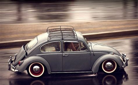 Vwbuzz Volkswagen Beetle At Speed Love The White Wall