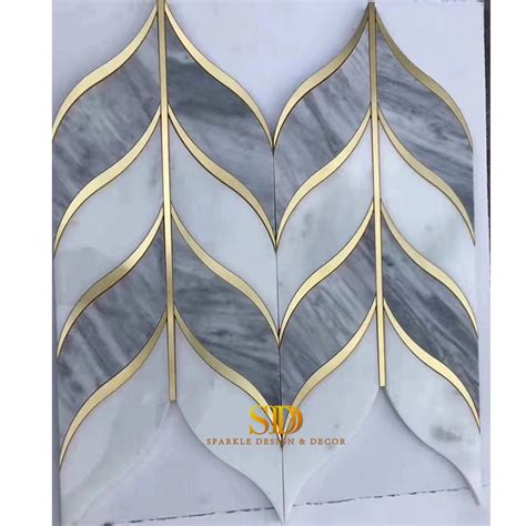 Beautiful Leaf Shape Waterjet Marble Mosaic And Brass Tile For Bathroom