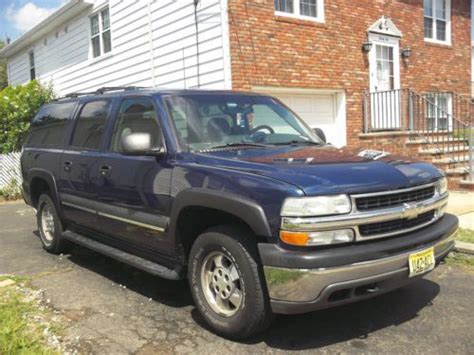 Sell Used 2003 Chevy Suburban 9 Passenger 4x4 In Excellent Condition