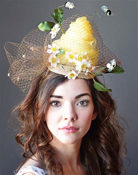 crazy hat day crazy hats chapeaux pour kentucky derby kentucky derby hats yellow fascinator