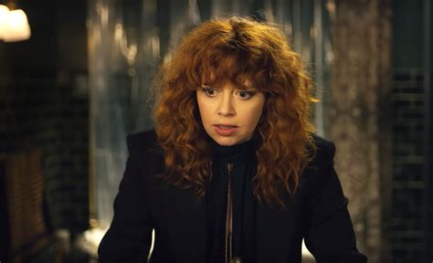 ‘russian Doll’ Was Partly Inspired By Natasha Lyonne And Amy Poehler S Old Soul Pilot