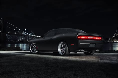 Free Download Hd Wallpaper Black Dodge Challenger Coupe Night