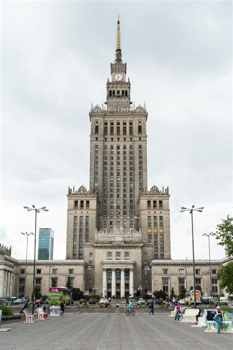Pałac Kultury i Nauki w Warszawie - Architektura w Polsce