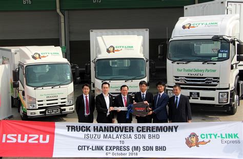 Tracking and many more features! Isuzu Malaysia Delivers 141 Trucks To City-Link Express ...