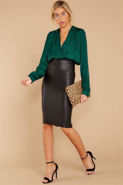 Black Faux Leather Pencil Skirt In 2020 Leather Pencil Skirt Outfit