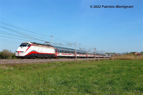 E414128 Treno Ic 610 Lecce Bologna Con In Testa Una E414 Flickr