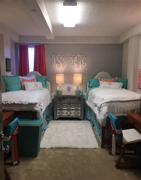 College Student Dorm Room Layout Ideas Dorm Room Inspiration Girls