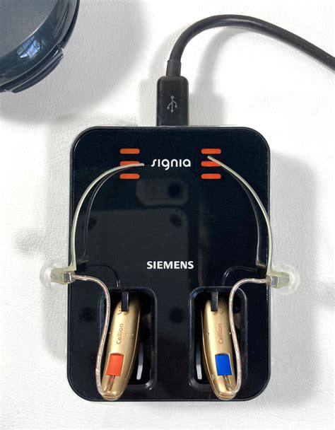 Pair Of Siemens Signia Cellion 7px Rechargeable Hearing Aids Case