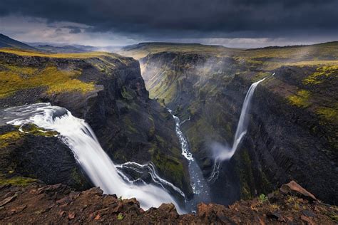 2500x1400 Nature Landscape Waterfall Iceland Canyon Clouds Mist