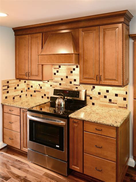 For more advice regarding selecting a kitchen cabinet, you must consult a professional home décor specialist. 15+ Medium Brown Light Brown Kitchen Cabinets Pictures ...