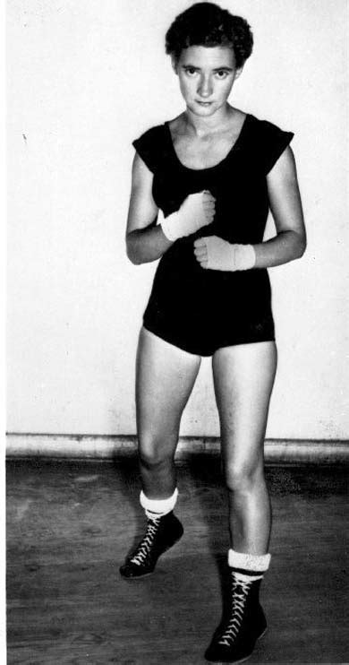 Womens Boxing Barbara Buttrick
