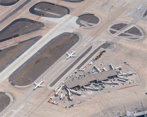 American Airlines Dfw Airport Terminal E Satellite Broaddus Construction