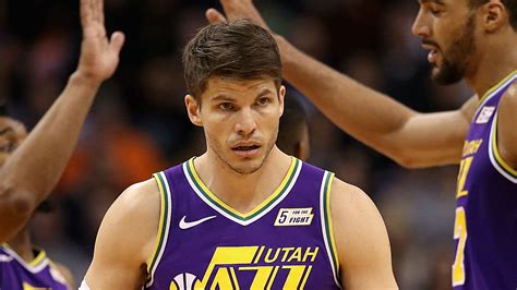 NBA Kyle Korver To Join Lakers Bucks Or Ers In