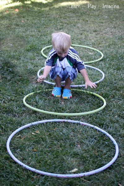18 outdoor art activities for toddlers and preschoolers. Gross Motor Activity {Hula Hoop Games} ~ Learn Play Imagine