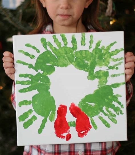This Years Special Christmas Handprint Craft The Chirping Moms