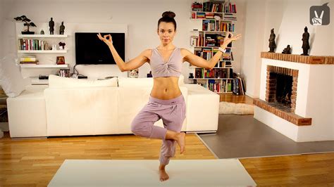yoga programm sexy beine und knackiger po 25 minuten mittelstufe youtube