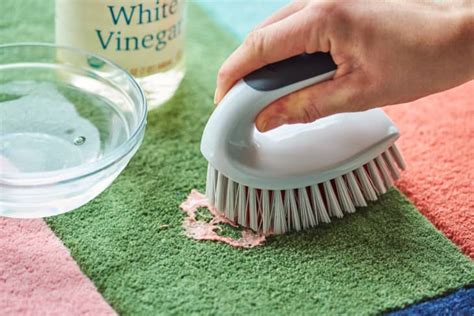 How To Get Slime Out Of Carpets And Clothes 7 Ways To Remove Slime