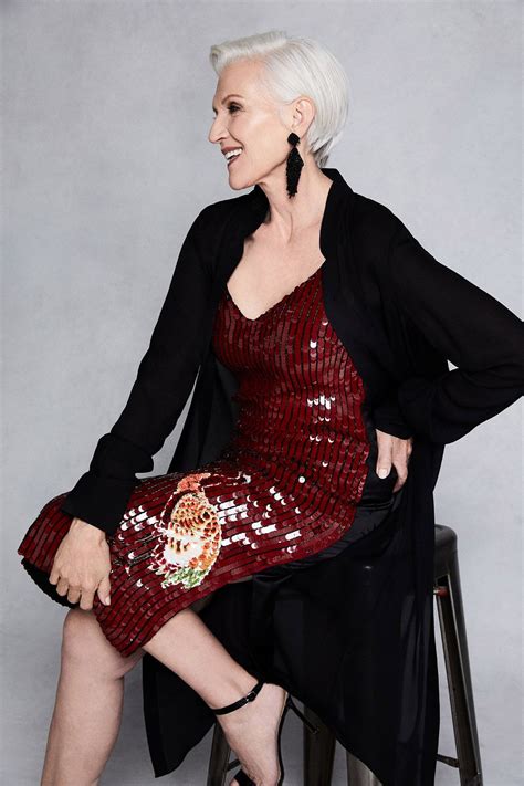 Meet 70 Year Old Covergirl Maye Musk Over 60 Fashion Fashion 40s